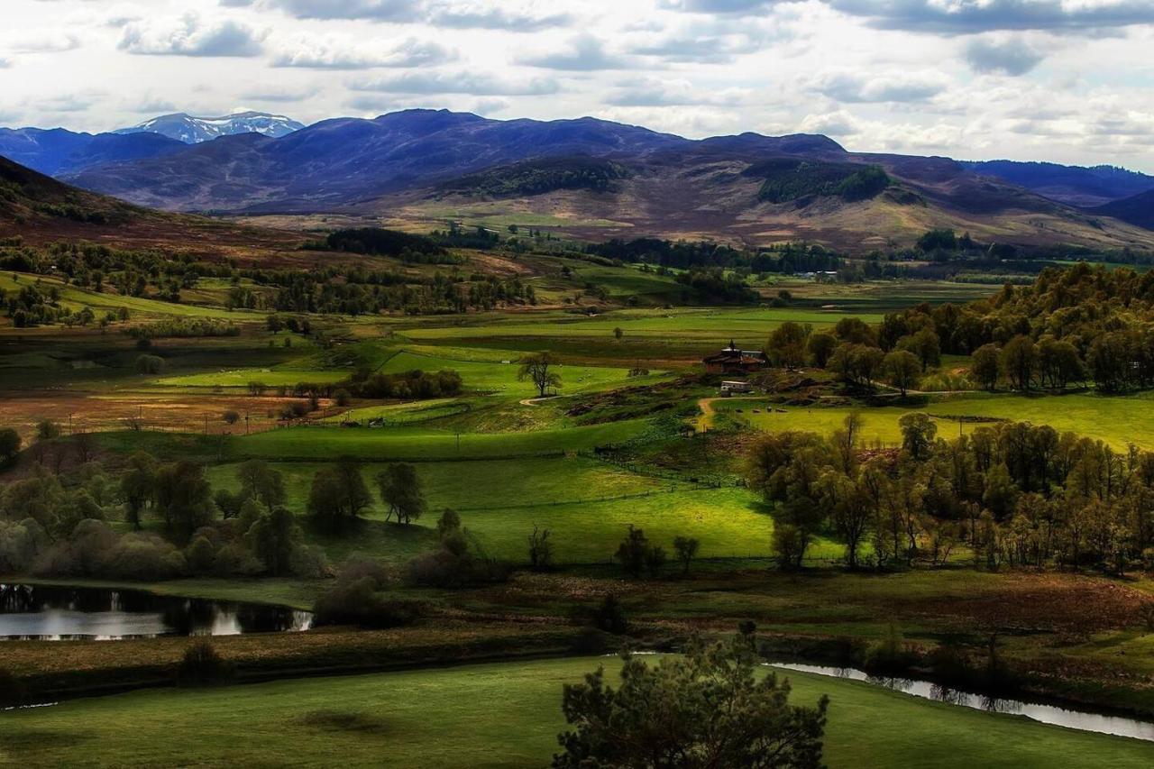 Вілла Spectacular Mountain View Ecopod Ньютонмор Екстер'єр фото